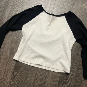 Forever 21 Black and White Long Sleeve Tee